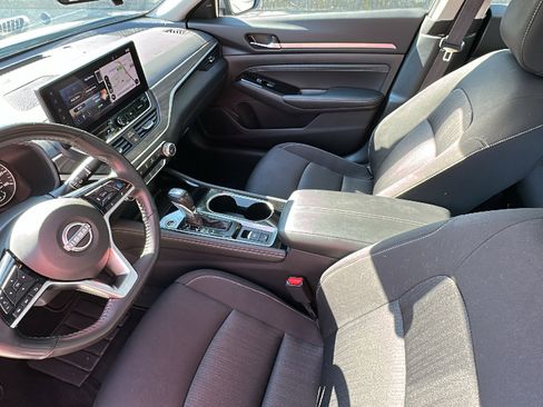 Certified 2023 Nissan Altima 2.5 SV w/ SV Premium Package image 21