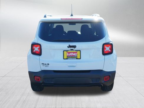 Used 2023 Jeep Renegade Latitude AWD/4WD image 6