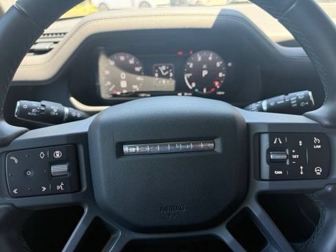 Used 2025 Land Rover Defender 110 X-Dynamic SE AWD/4WD image 25