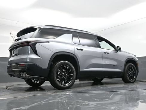 New 2026 Chevrolet Traverse LT w/ Midnight/Sport Edition AWD/4WD image 12