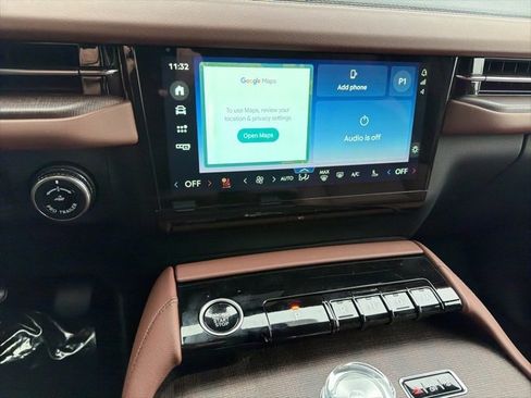 New 2025 Lincoln Navigator Reserve image 18