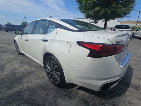 Used 2023 Nissan Altima 2.5 SL AWD/4WD image 9