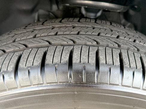 Used 2025 MAZDA CX-5 Carbon Edition image 12