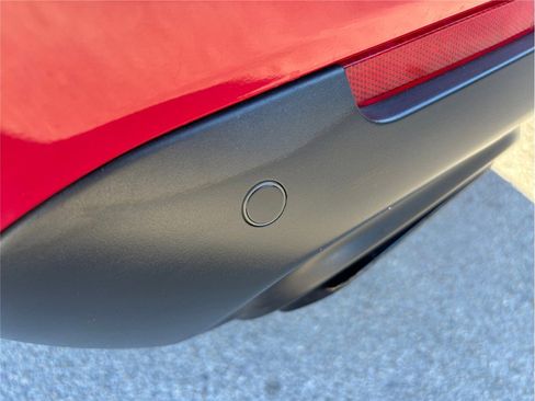 Used 2016 Dodge Challenger SRT Hellcat image 13