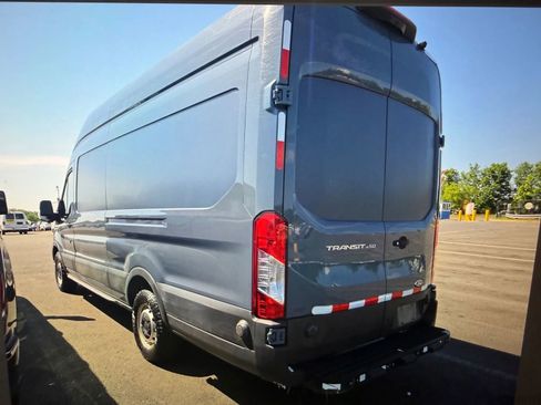 Used 2020 Ford Transit 250 148 High Roof Extended RWD image 4