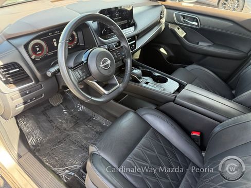 Used 2023 Nissan Rogue Platinum image 13