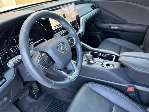 Used 2024 Lexus TX 350 FWD w/ Captains Chair Package image 9