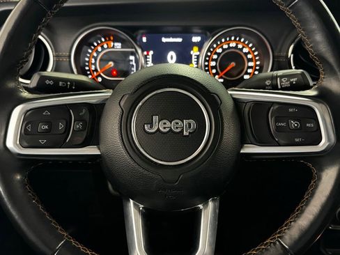 Used 2022 Jeep Gladiator Overland AWD/4WD image 15