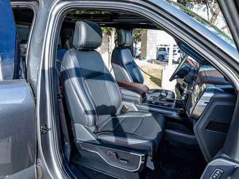 Used 2023 Ford F150 Lariat w/ Equipment Group 502A High image 28