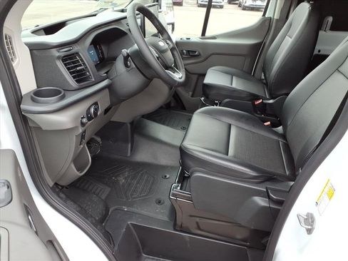 New 2026 Ford Transit 250 148 Medium Roof w/ Load Area Protection Package image 4