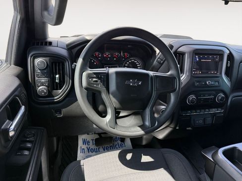 Used 2022 Chevrolet Silverado 1500 Custom Trail Boss AWD/4WD image 12