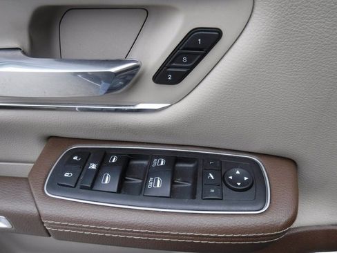 Certified 2022 RAM 1500 Laramie image 21