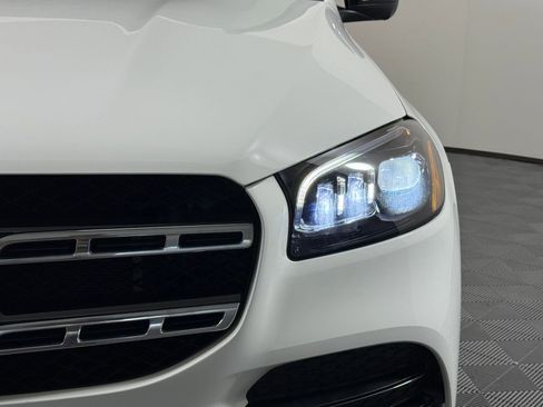 Used 2022 Mercedes-Benz GLS 450 4MATIC image 10