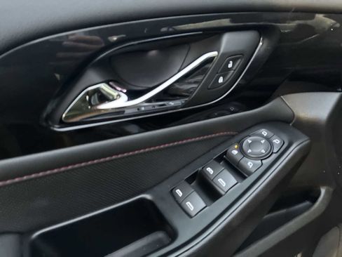 Certified 2023 Chevrolet Traverse RS image 23