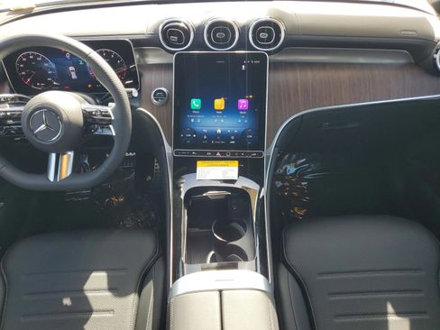 Used 2026 Mercedes-Benz GLC 300 image 16