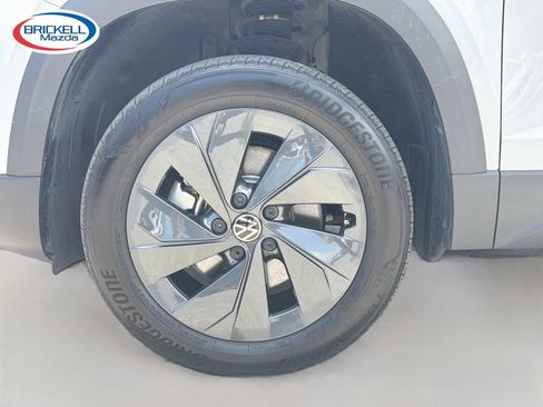 Used 2025 Volkswagen Taos S FWD image 38