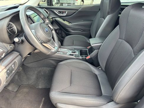 Used 2023 Subaru Forester Premium AWD/4WD image 13