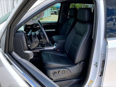 Used 2023 Chevrolet Silverado 1500 LTZ w/ Technology Package AWD/4WD image 24