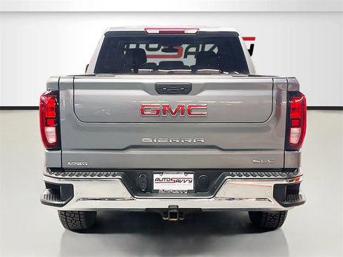 Used 2022 GMC Sierra 1500 SLE w/ Driver Alert Package I image 6