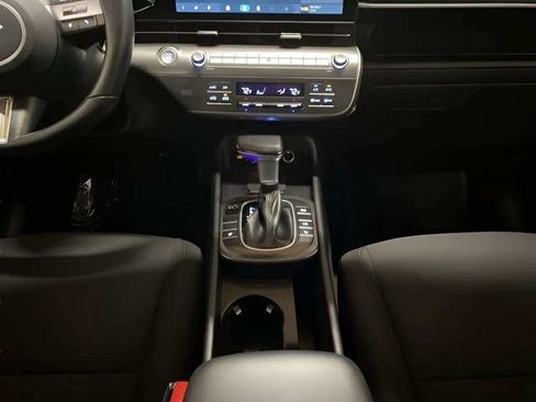 Used 2026 Hyundai Kona SEL Sport FWD image 14