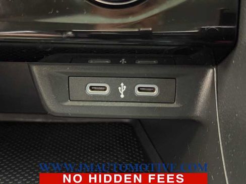Used 2024 Volkswagen Jetta SE w/ Panoramic Sunroof Package FWD image 39