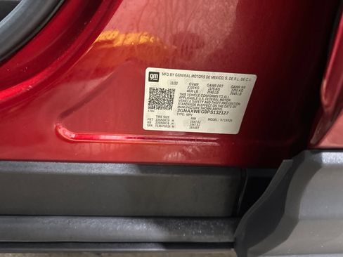 Used 2023 Chevrolet Equinox RS w/ RS Leather Package AWD/4WD image 15