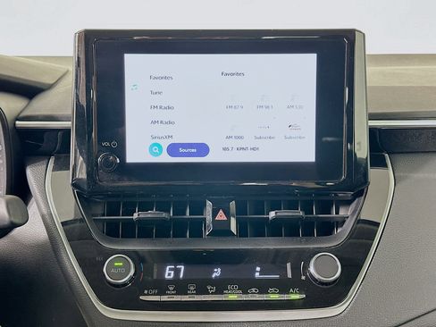 Used 2024 Toyota Corolla LE image 22