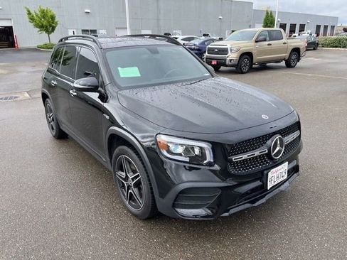Used 2022 Mercedes-Benz GLB 250 4MATIC image 3