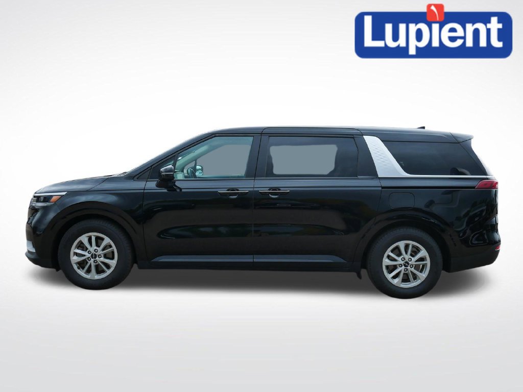 Used 2024 Kia Carnival LX FWD image 5