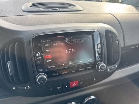 Used 2014 FIAT 500L Trekking w/ Popular Equipment Group image 28