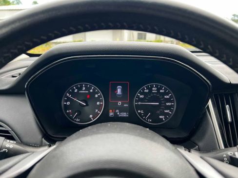 Used 2022 Subaru Outback Premium image 24