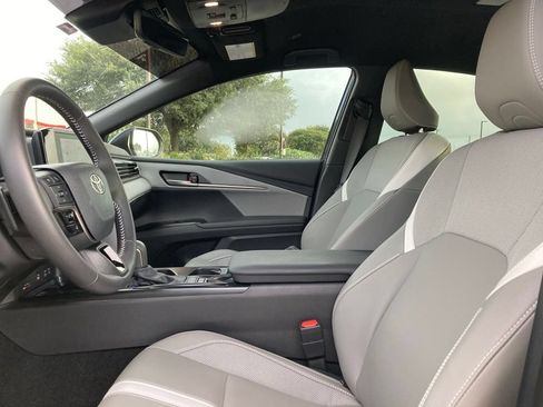 Certified 2026 Toyota Camry SE w/ Convenience Package FWD image 10