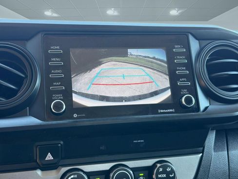 Used 2020 Toyota Tacoma SR image 24