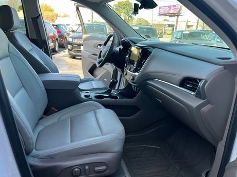 Used 2020 Chevrolet Traverse Premier image 13