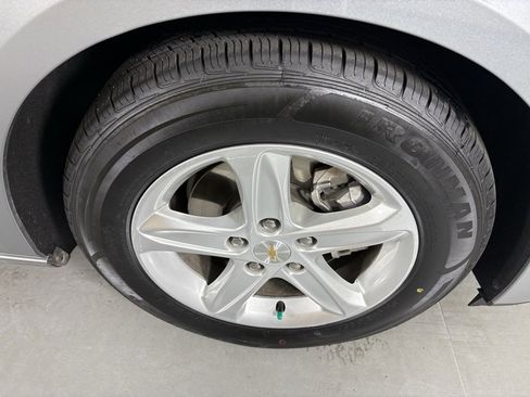 Used 2024 Chevrolet Malibu LT image 10