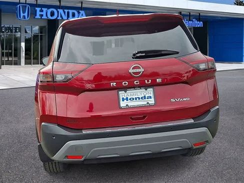 Used 2023 Nissan Rogue SV image 7