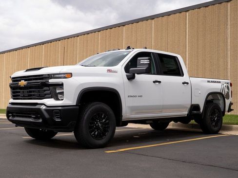 New 2025 Chevrolet Silverado 2500 W/T image 4