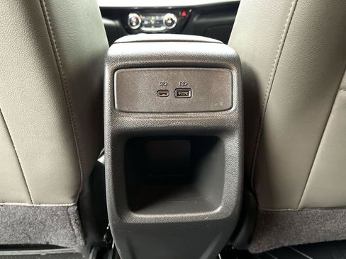 Certified 2024 Chevrolet Trax ACTIV FWD image 11