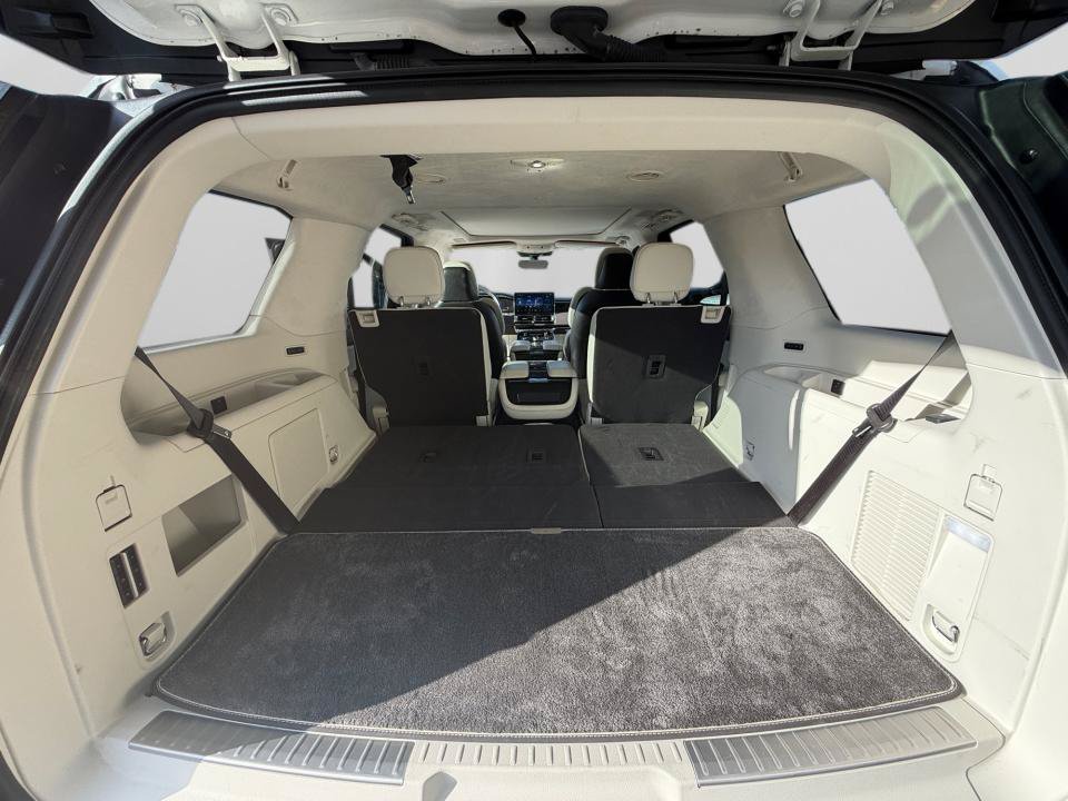 Used 2023 Lincoln Navigator Black Label AWD/4WD image 15