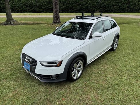 Used 2013 Audi A4 Premium w/ Convenience Pkg AWD/4WD image 4
