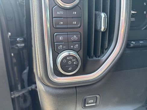 Used 2022 GMC Sierra 1500 AT4 w/ AT4 Premium Package AWD/4WD image 29