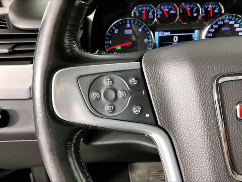 Used 2020 GMC Yukon XL SLT w/ Open Road Package image 22