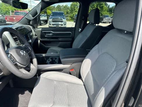 Used 2025 RAM 1500 Big Horn AWD/4WD image 4