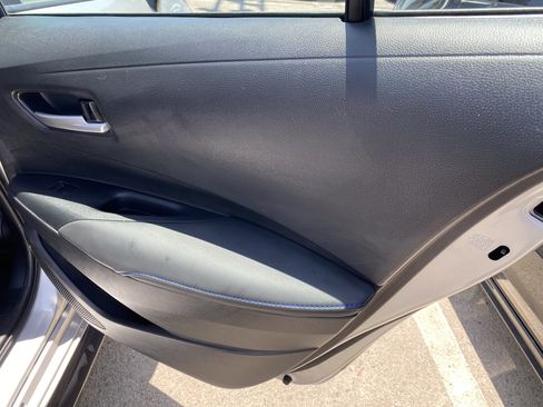 Used 2022 Toyota Corolla SE w/ Carpet Mat Package (TMS) FWD image 17