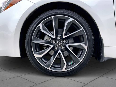 Used 2022 Toyota Corolla XSE image 11