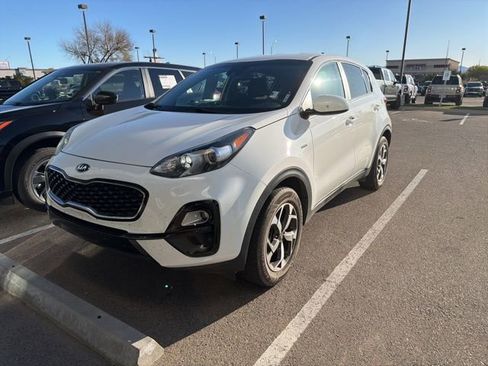 Used 2020 Kia Sportage LX image 1