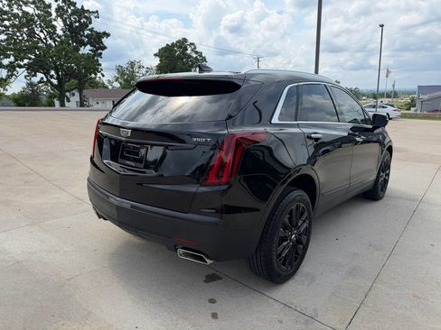 Used 2022 Cadillac XT5 Luxury w/ LPO, ONYX Package FWD image 9