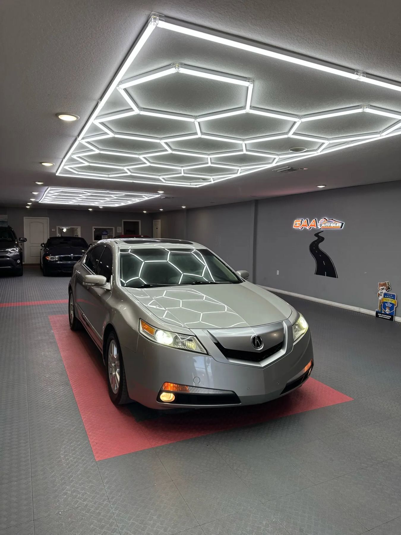 Used 2011 Acura TL w/ Technology Package FWD image 1