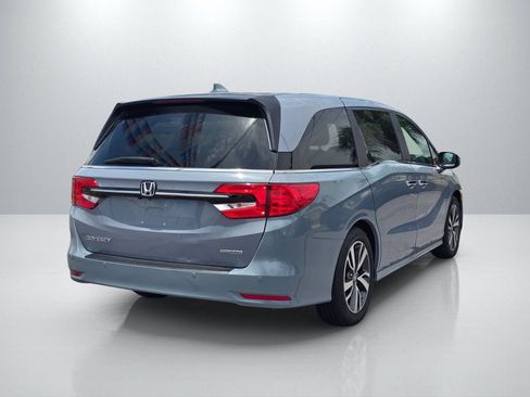 Used 2023 Honda Odyssey Touring image 5