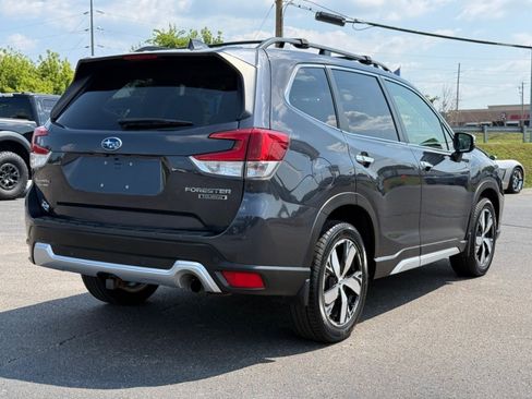 Used 2019 Subaru Forester Touring AWD/4WD image 8